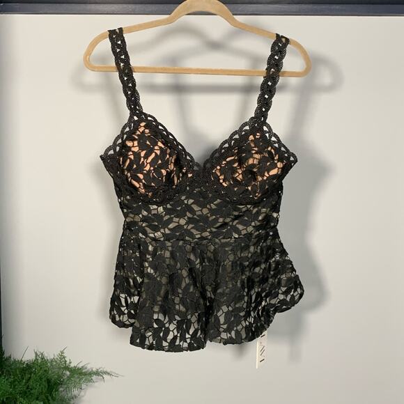 Jovani Black and Nude V Neck Peplum Contemporary Top Size 6 NWOT - Picture 4 of 7